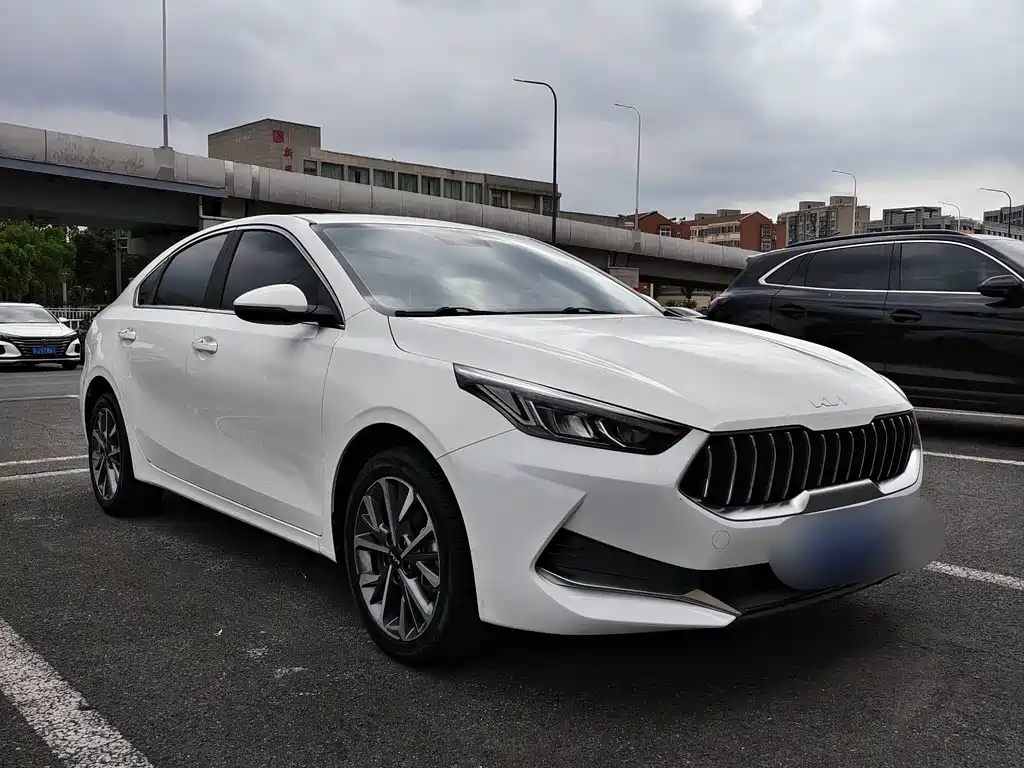 Kia K3 1.5 L CVT Fashion