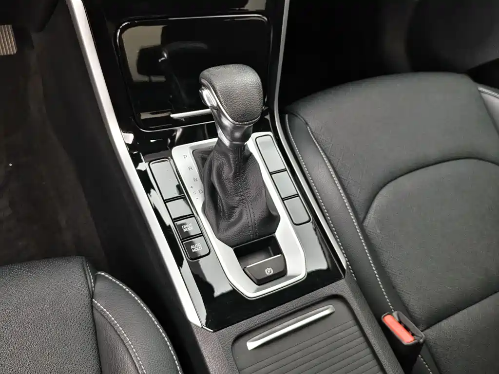 Kia K3 1.5 L CVT Fashion