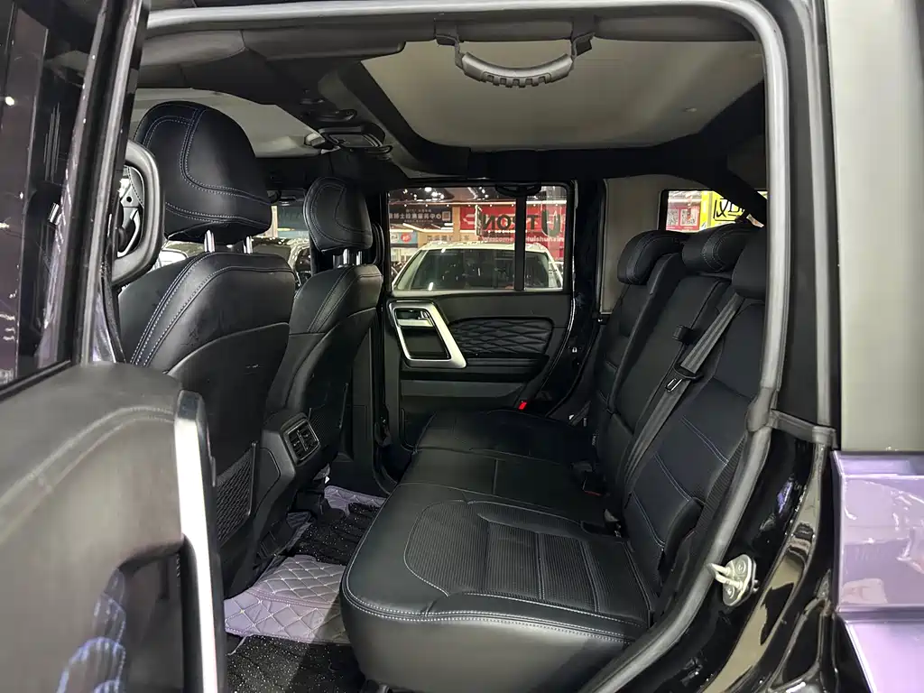 BAIC BJ40 2.0 T Auto 4 WD City Hunter Swordsman