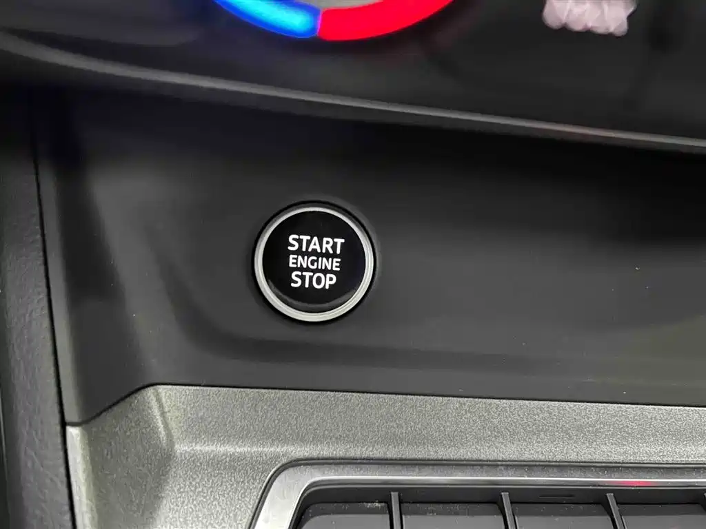 Audi Q3 35 TFSI Fashion Dynamic (1.4 T)