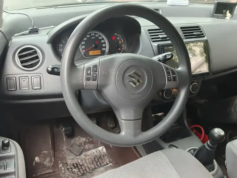 Suzuki Swift 雨燕 2008款 冬恋 1.3 L 手动炫乐版