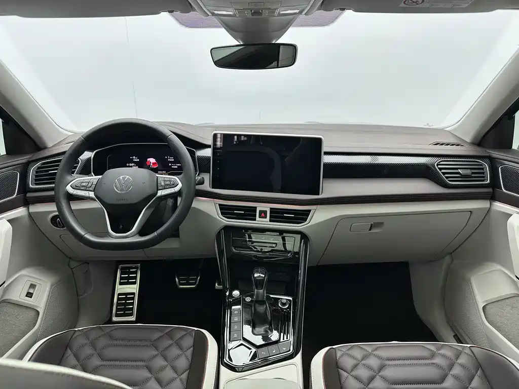 Tayron 280 TSI 2 WD Luxury Plus Advanced
