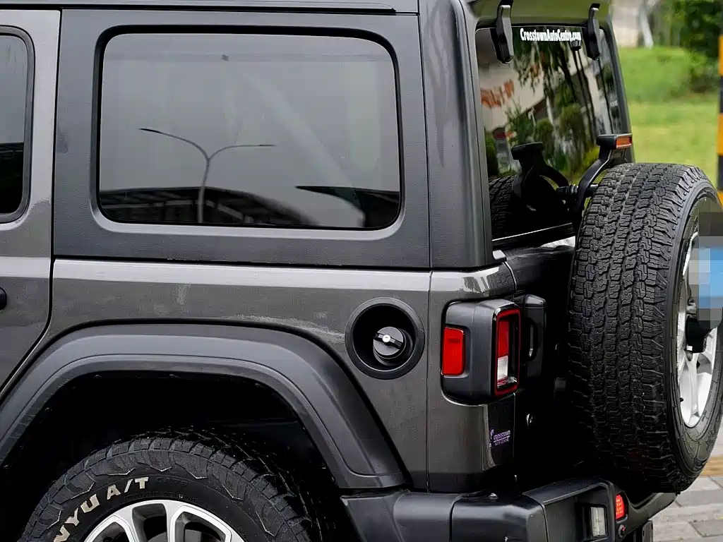 Wrangler 2.0 T Sahara 4-door CN-V