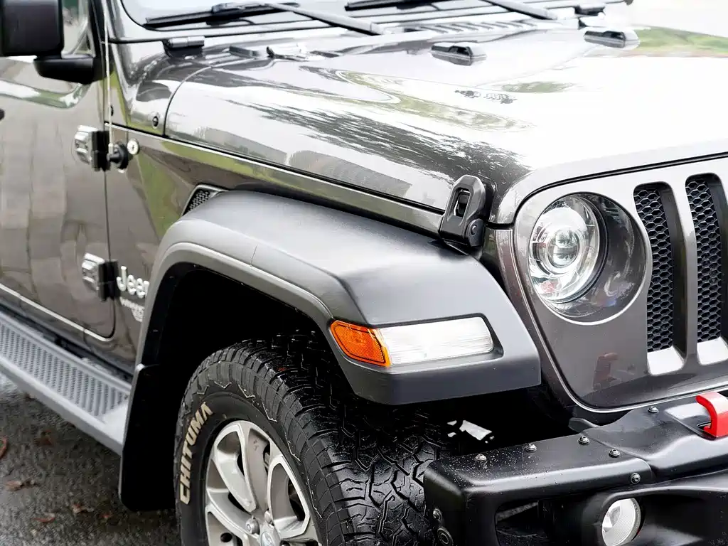 Wrangler 2.0 T Sahara 4-door CN-V