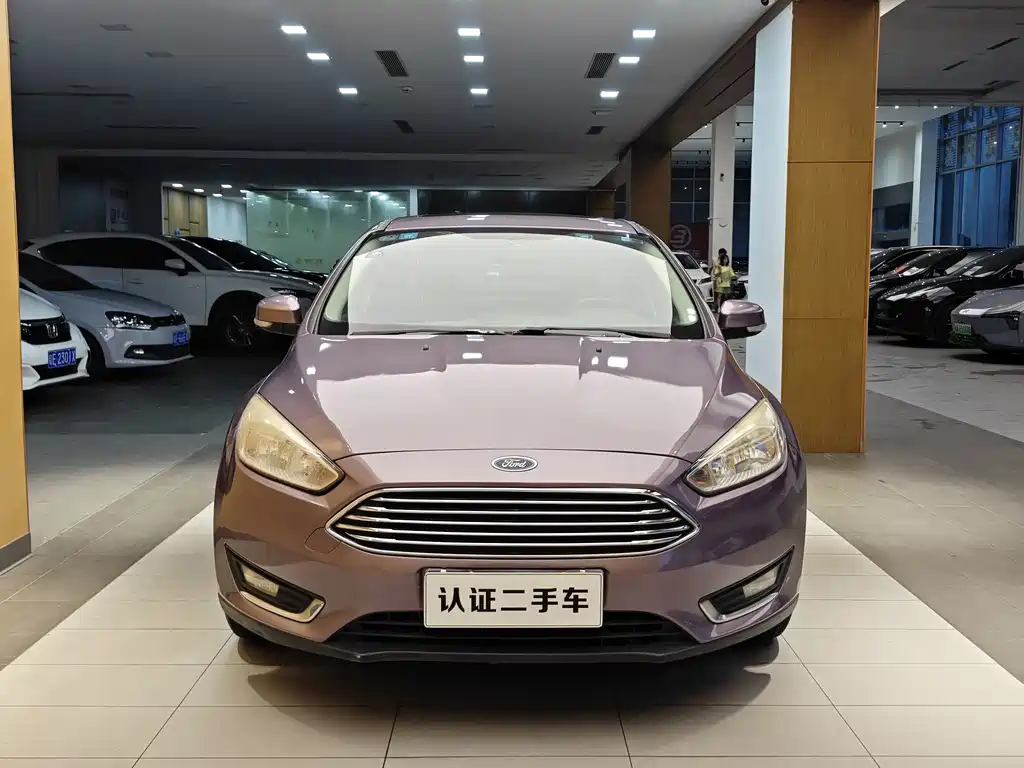 Focus Sedan 1.6 L Auto Style Smart Travel