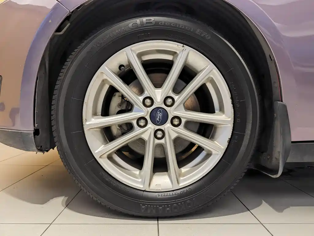 Focus Sedan 1.6 L Auto Style Smart Travel
