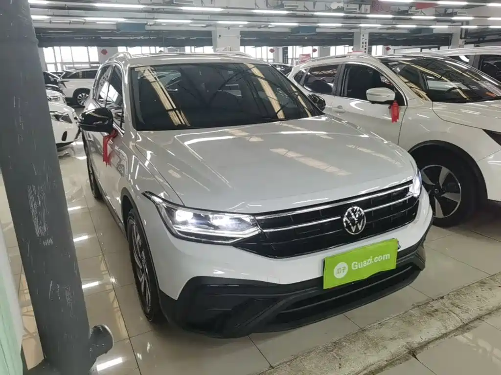 Tiguan L 300 TSI Auto 2 WD Smart Enjoyment