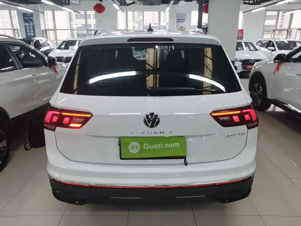 Tiguan L 300 TSI Auto 2 WD Smart Enjoyment