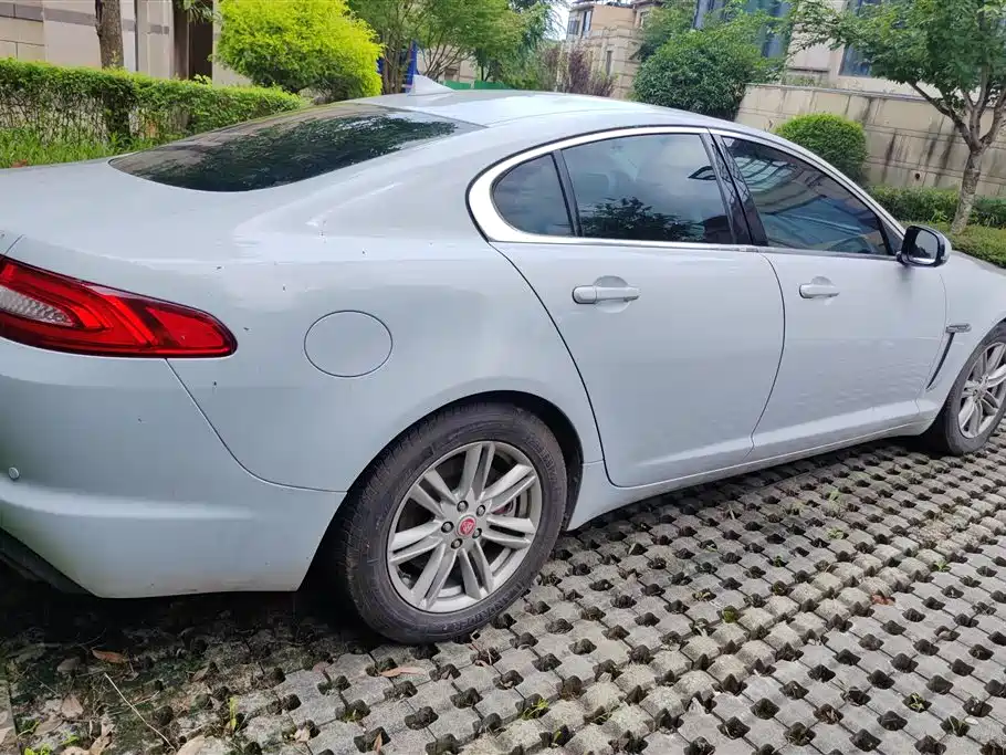 Jaguar XF XF 2.0 T Elegance