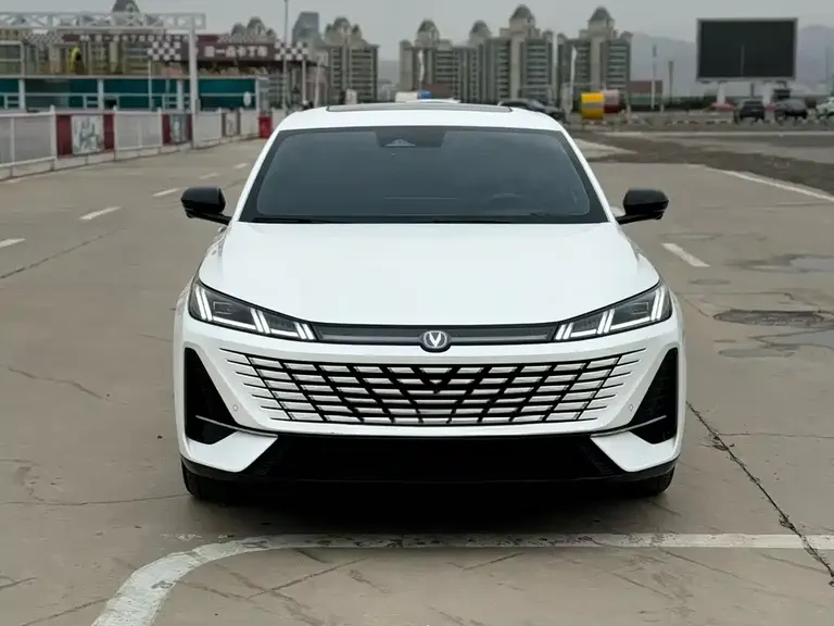Changan Eado 逸动 2026款 第四代 1.5 T 500 Bar 智享型