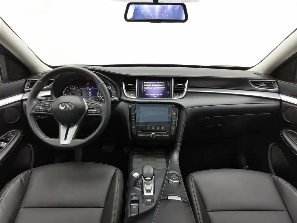 Infiniti QX50 2.0 T 2 WD Fashion