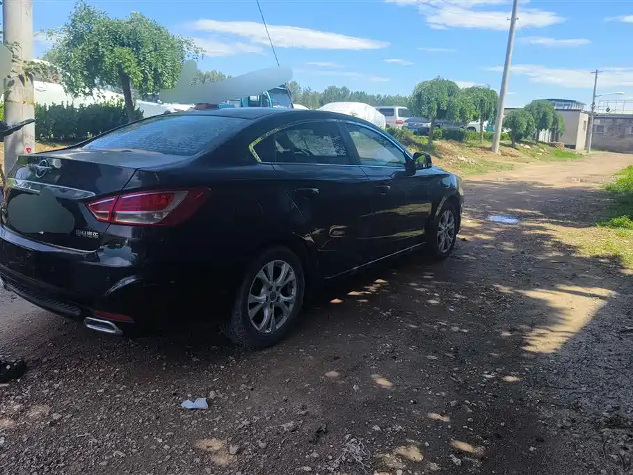 Family 福美来 2014款 M5 1.6 L 手动舒适型