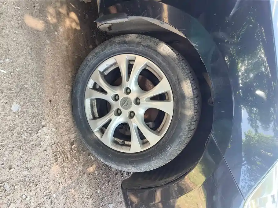 Family 福美来 2014款 M5 1.6 L 手动舒适型
