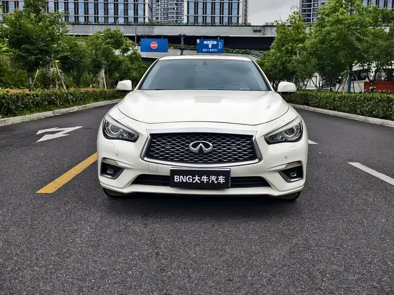 Infiniti Q50 L 2.0 T Comfort Enjoyment CN-VI