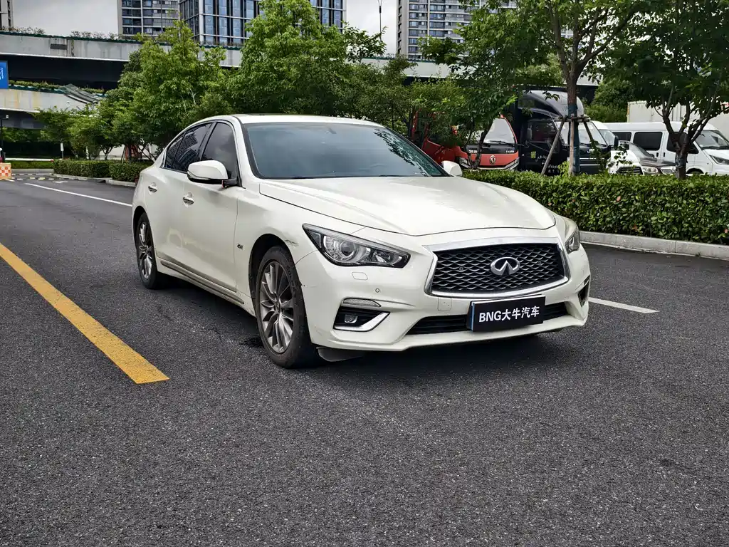 Infiniti Q50 L 2.0 T Comfort Enjoyment CN-VI