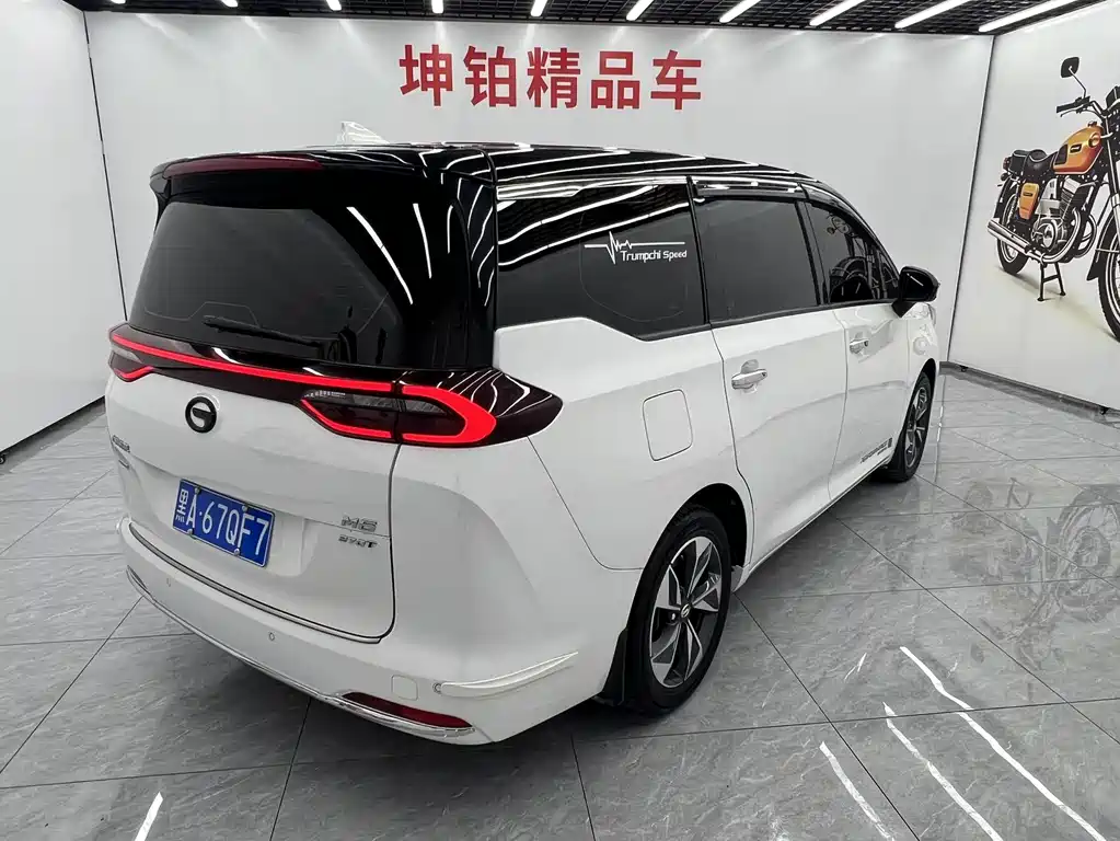 GAC Trumpchi M6 270 T DCT Premium (7-seat)
