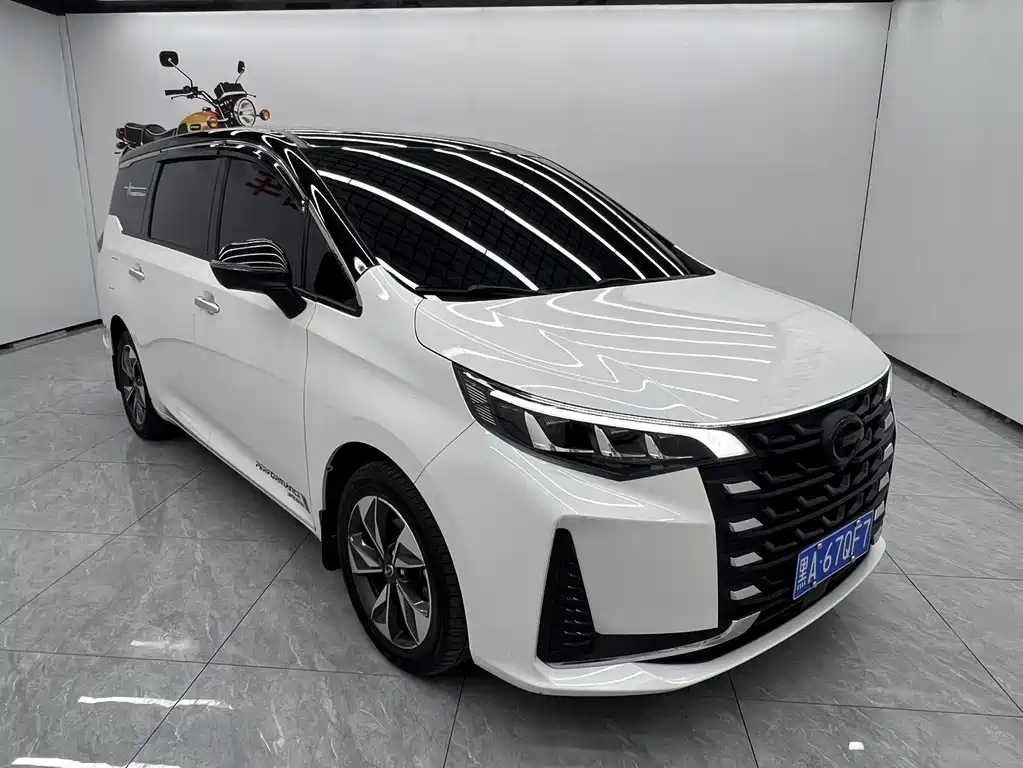 GAC Trumpchi M6 270 T DCT Premium (7-seat)