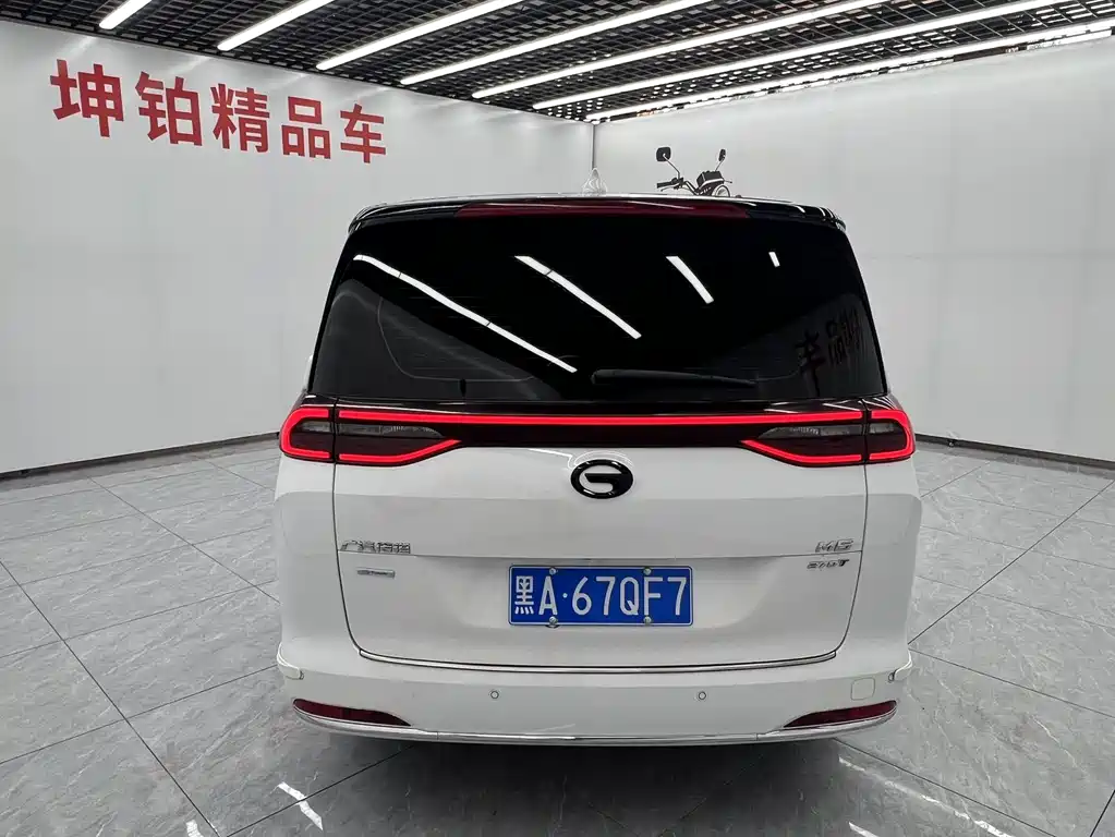 GAC Trumpchi M6 270 T DCT Premium (7-seat)