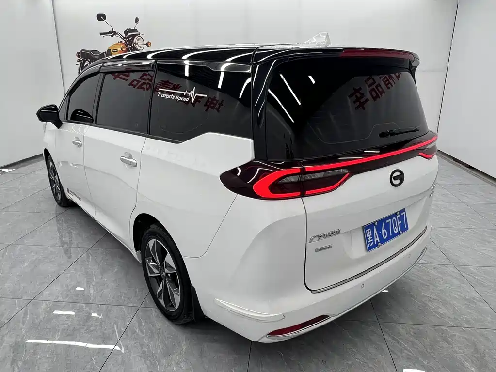 GAC Trumpchi M6 270 T DCT Premium (7-seat)