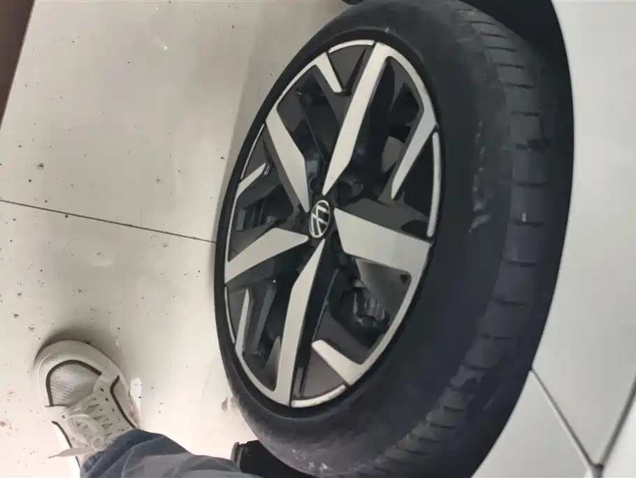 Lamando Lamando L 280 TSI DSG Spicy Cool