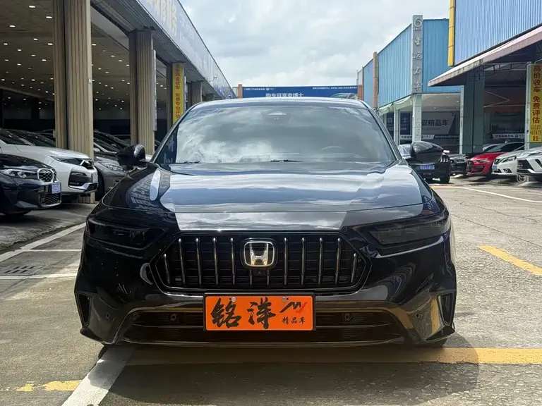 Honda Inspire 260 TURBO Fine Shine