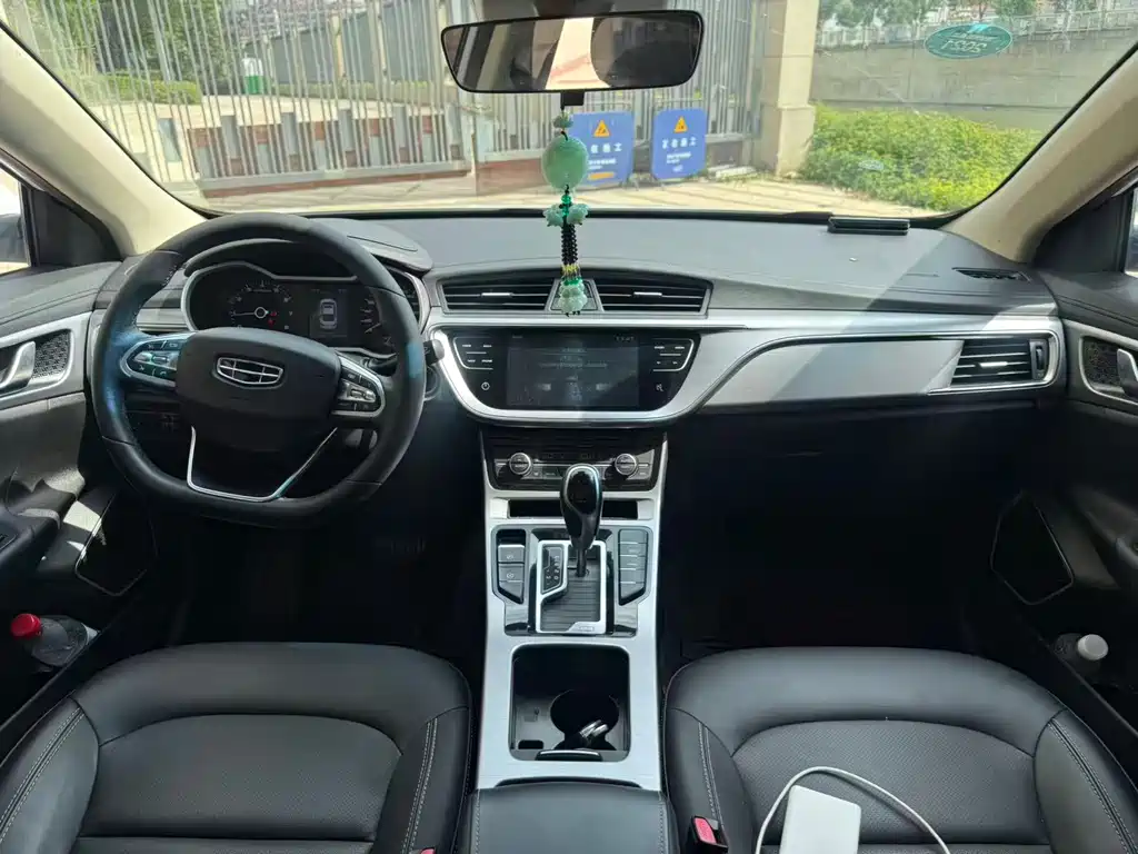 Emgrand GL 1.4 T CVT Distinguished