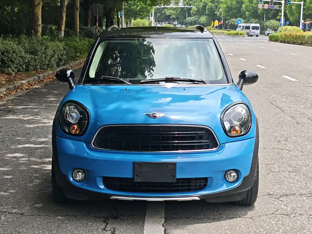 MINI COUNTRYMAN 1.6 T COOPER ALL4 Fun Gear Fan