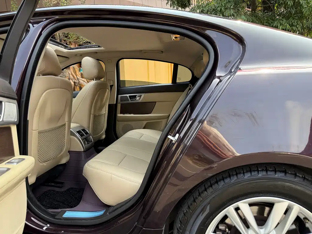 Jaguar XF XF 2.0 T Elegance