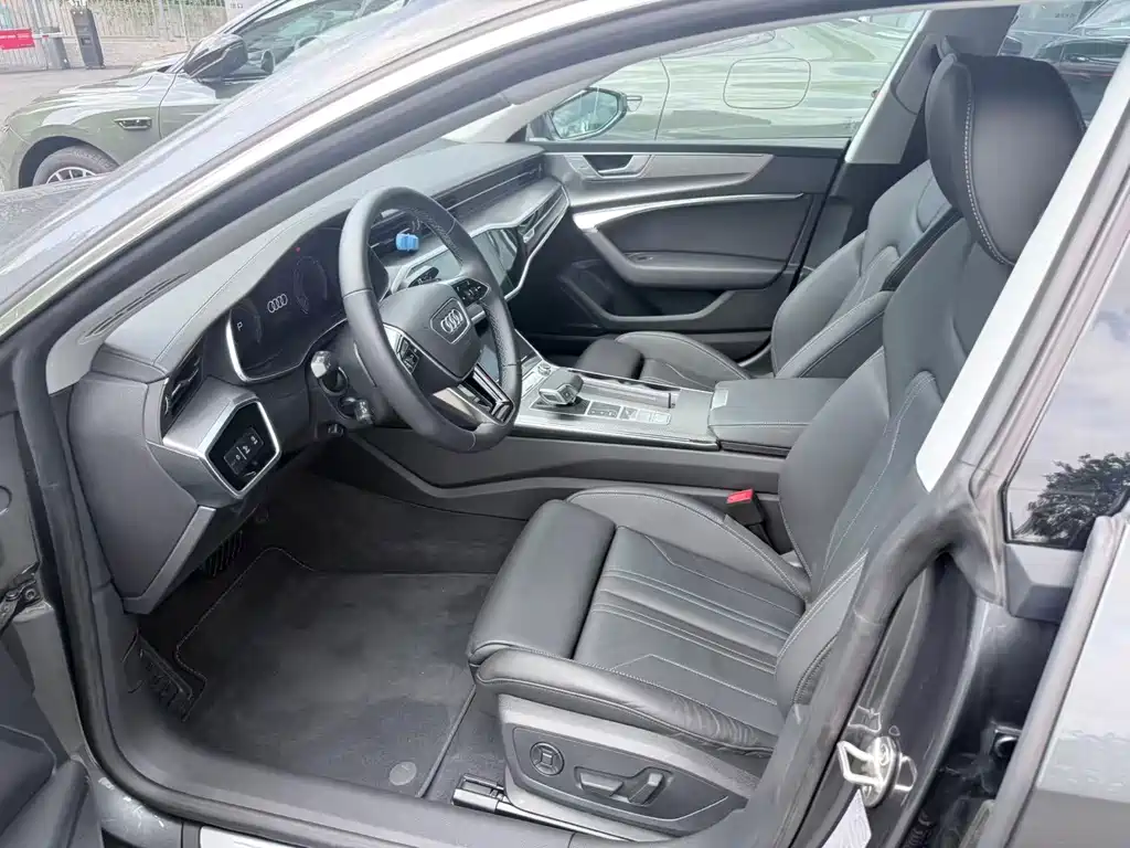 Audi A7 45 TFSI Select