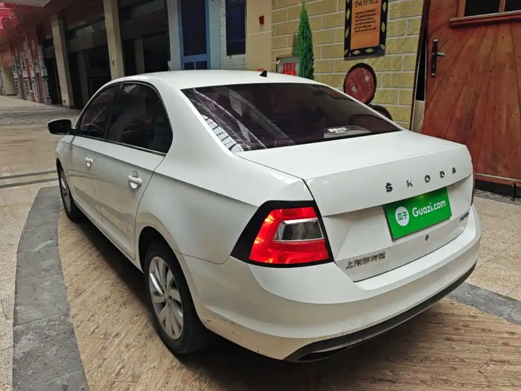 Rapid 1.5 L Manual Comfort CN-VI