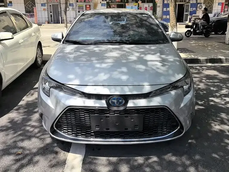 Toyota Levin Dual Engine 1.8 H E-CVT Luxury CN-V