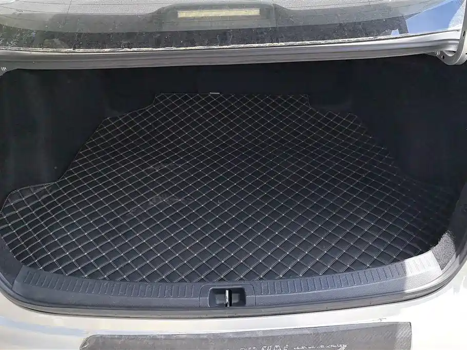 Levin Dual Engine 1.8 H E-CVT Luxury CN-V