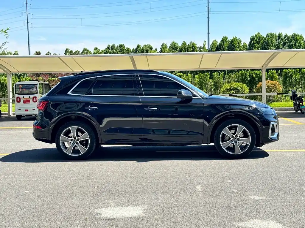 Audi Q5 L Facelift 45 T Luxury Dynamic