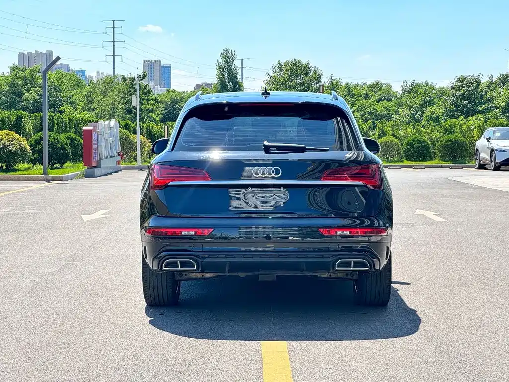 Audi Q5 L Facelift 45 T Luxury Dynamic