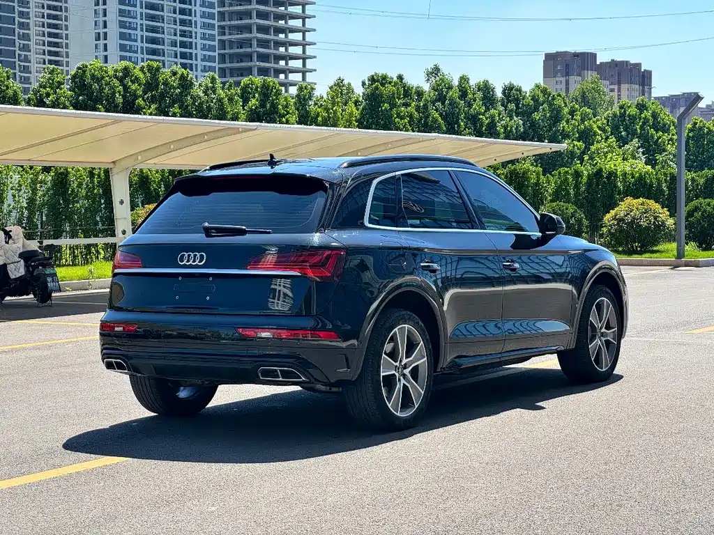 Audi Q5 L Facelift 45 T Luxury Dynamic
