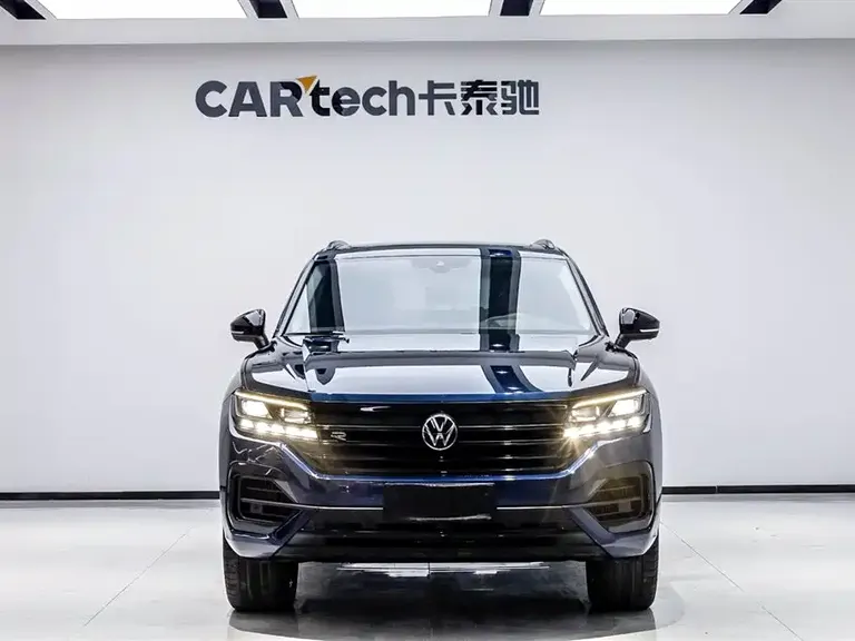 Volkswagen Touareg 3.0 TSI Sharp Enjoyment Black Shine Sport Package