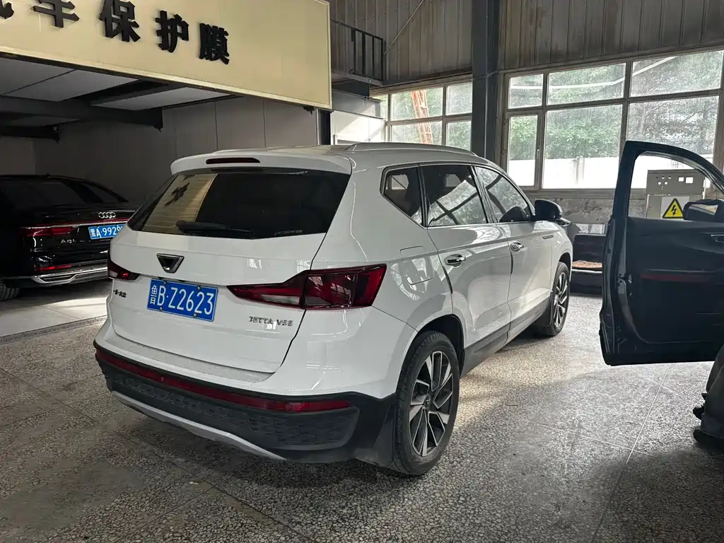 Jetta VS5 280 TSI Auto Glory