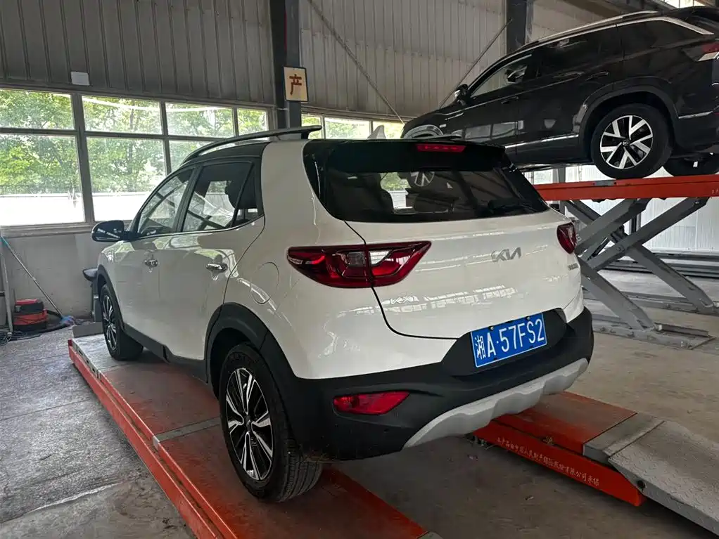 Stonic 1.4 L Auto Fun Enjoyment