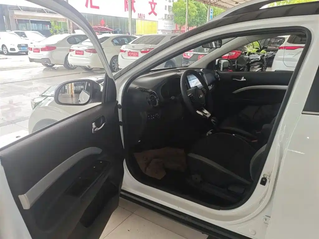 Stonic 1.4 L Auto Fun Enjoyment