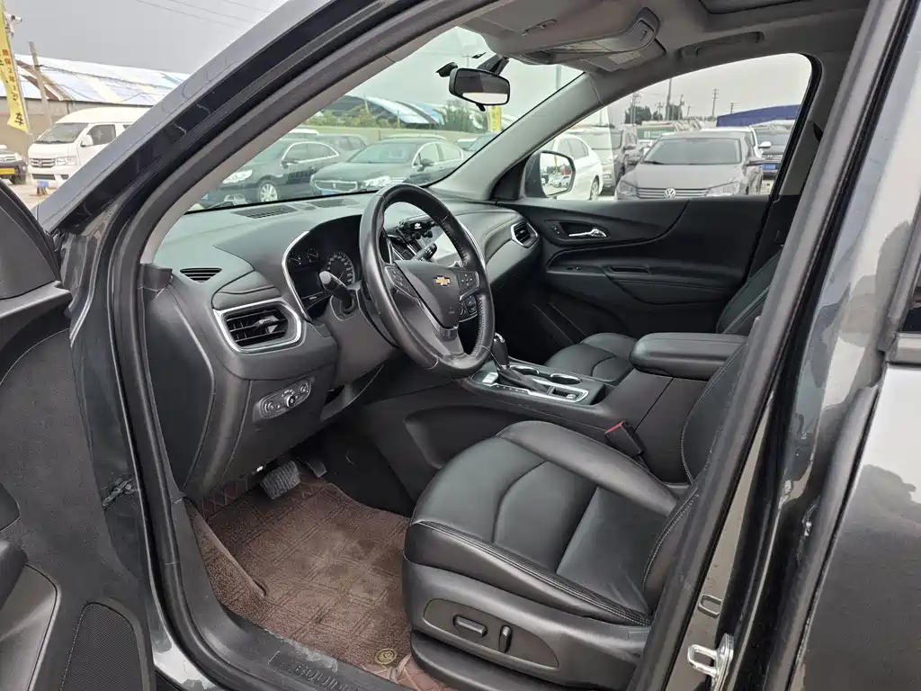 Equinox 535 T Auto Speed World CN-VI