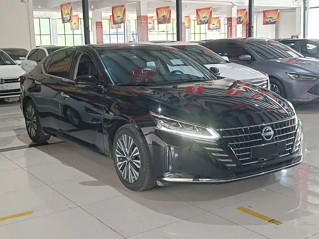 Teana 2.0 L XL-TLS Joy