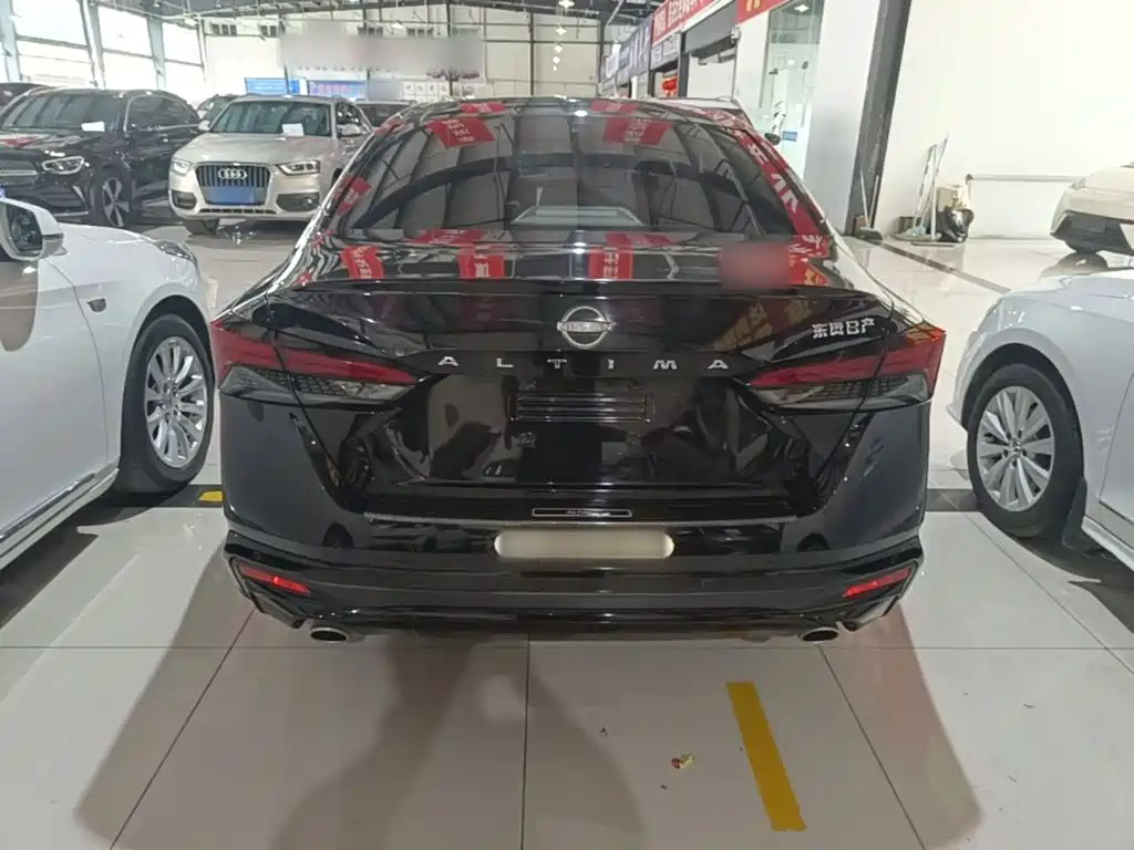Teana 2.0 L XL-TLS Joy