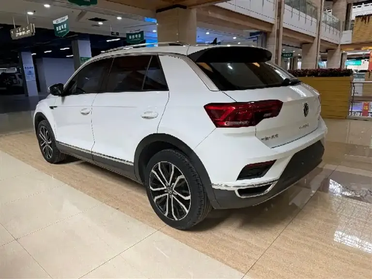 Volkswagen T-ROC 280 TSI DSG 2 WD Comfort Enjoyment PLUS