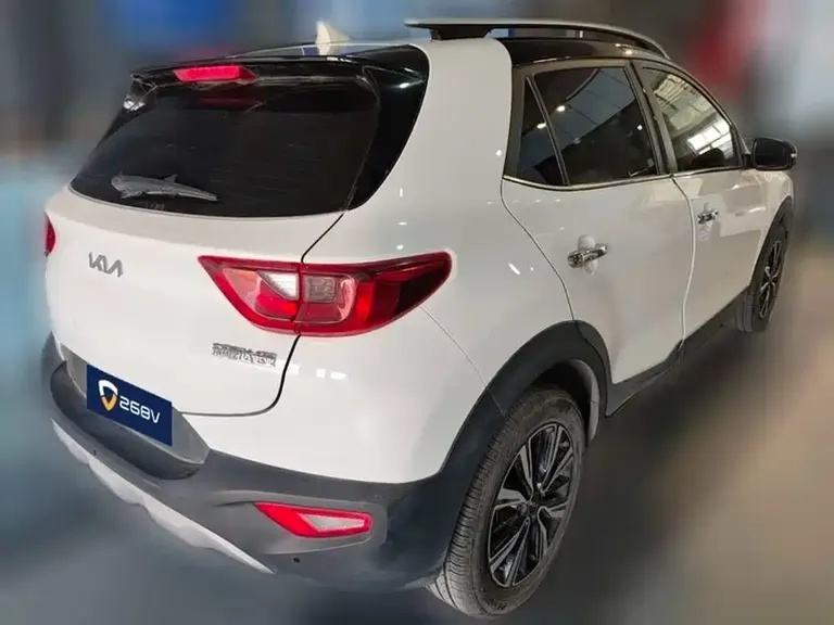 Kia Stonic 1.4 L CVT Sunroof