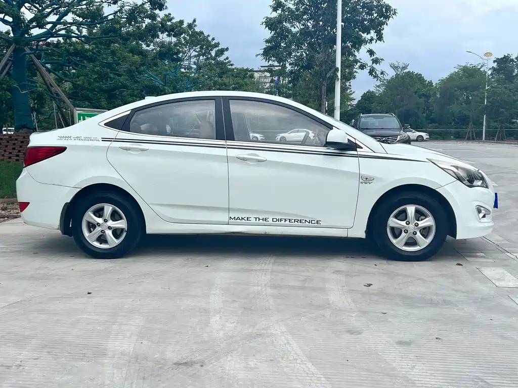 Accent 1.4 L Manual Intelligent GLS