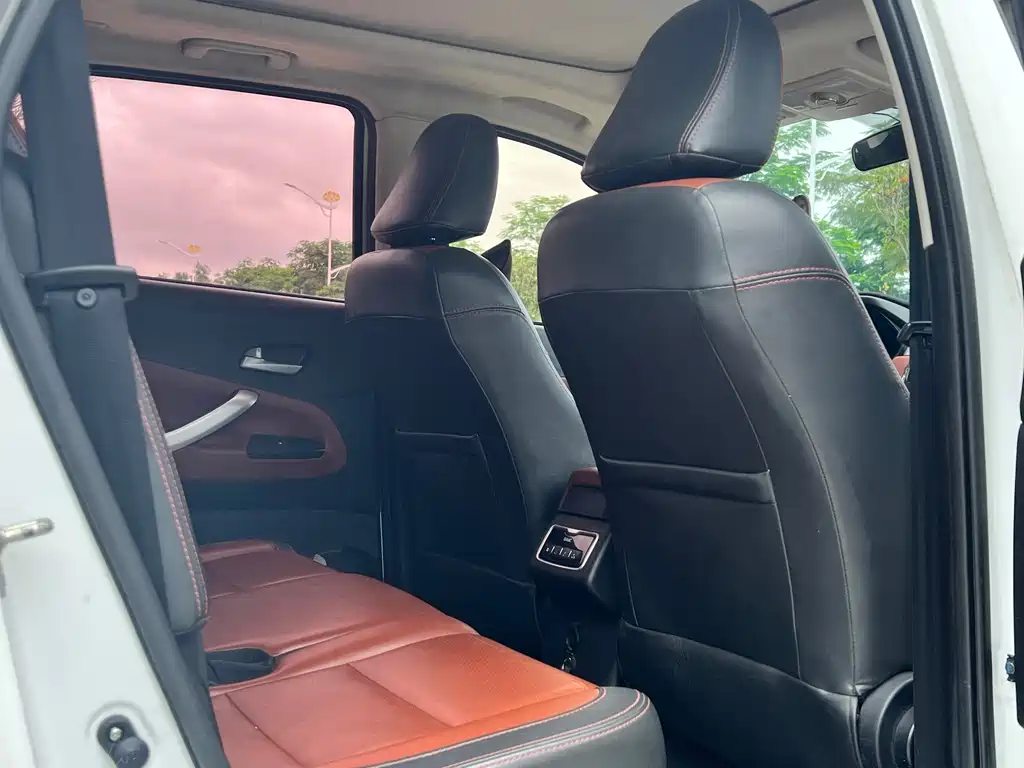 BAIC Huansu S3 S3 L 1.5 L Manual Distinguished