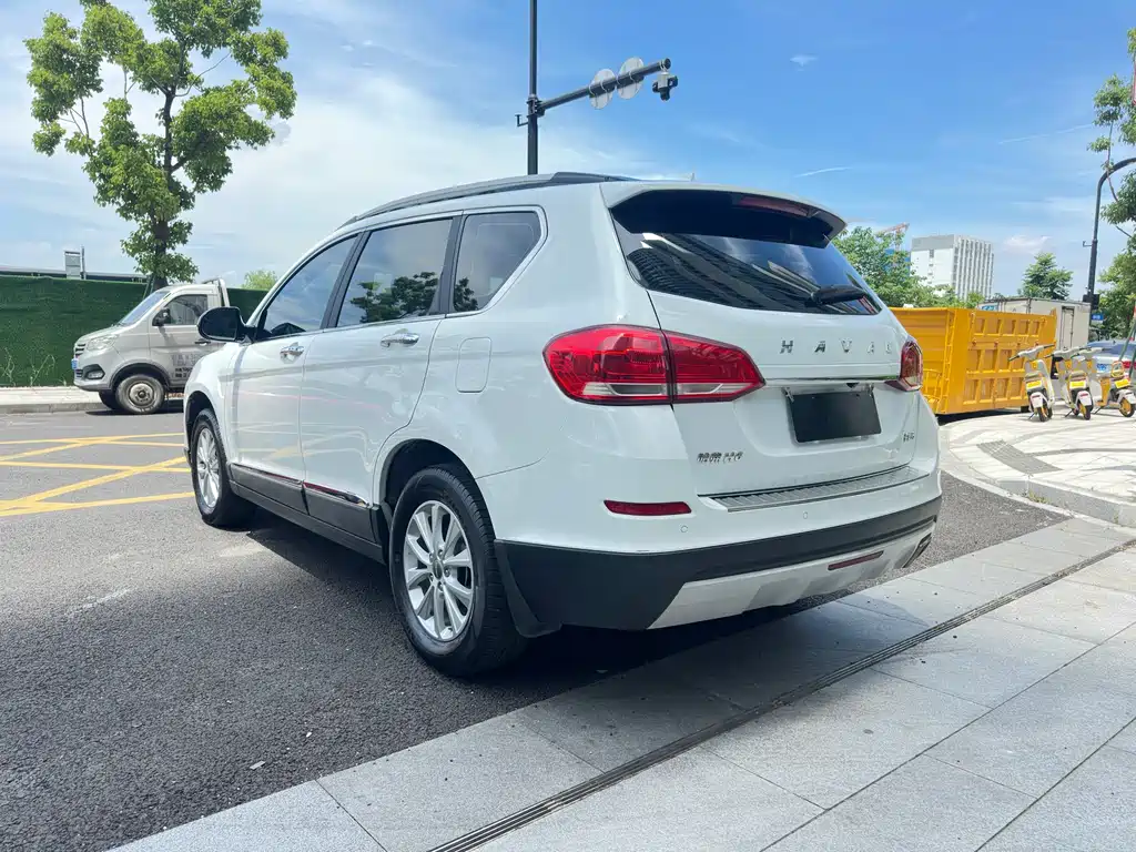 Haval H6 Blue Label Sport 1.5 T Manual 2 WD Elite