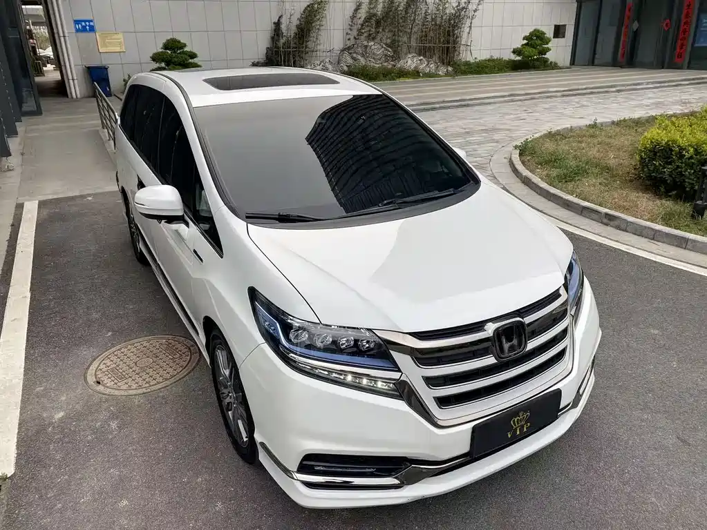 Elysion 2.0 L Hybrid Luxury