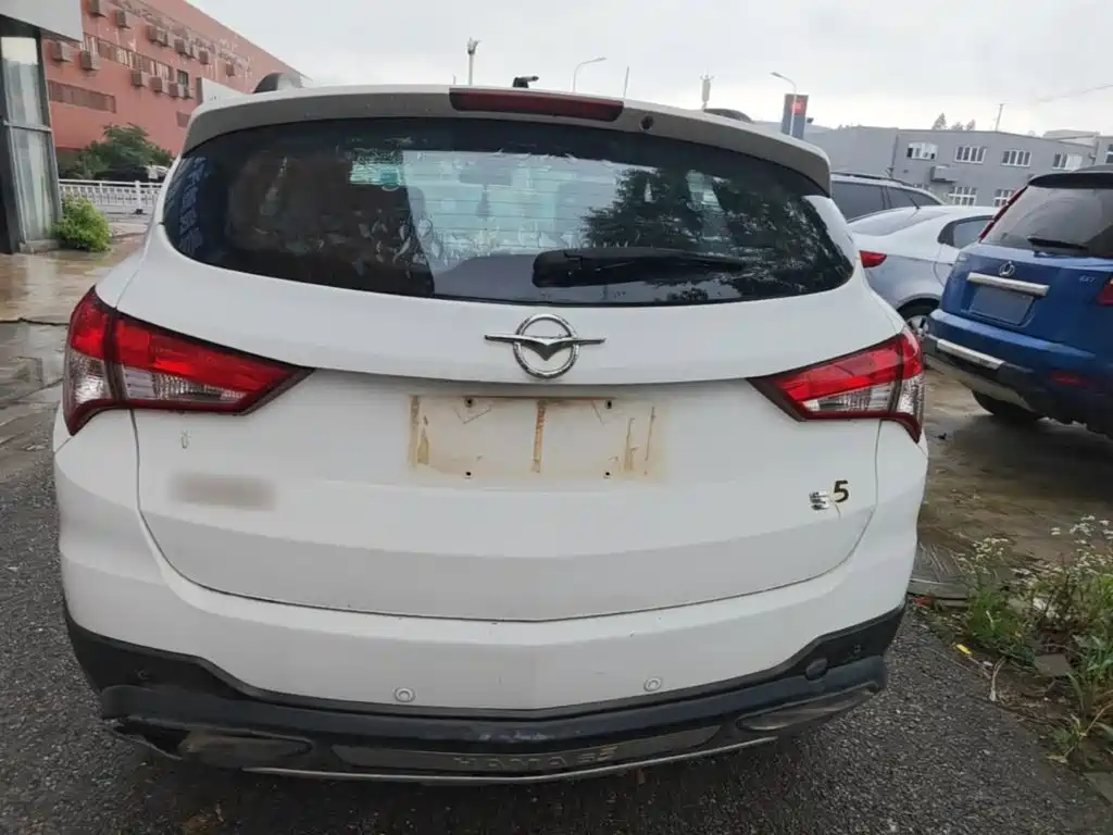 Haima S5 海马S5 2015款 1.6 L 手动豪华型天窗版