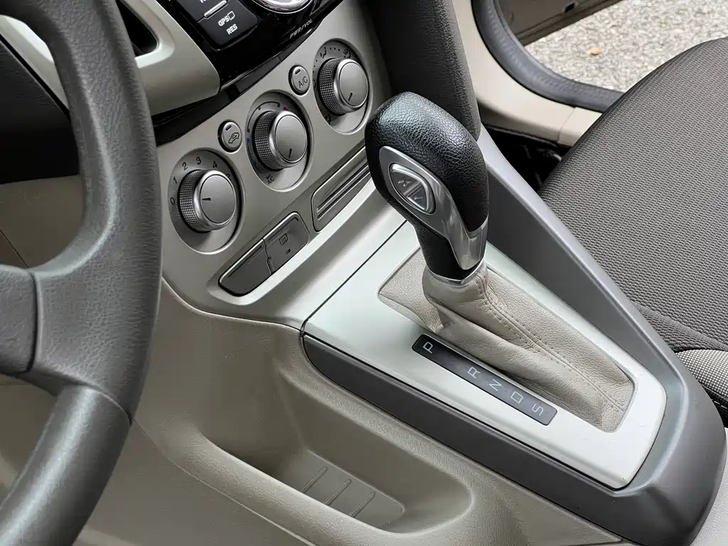 Focus Sedan 1.6 L Auto Comfort